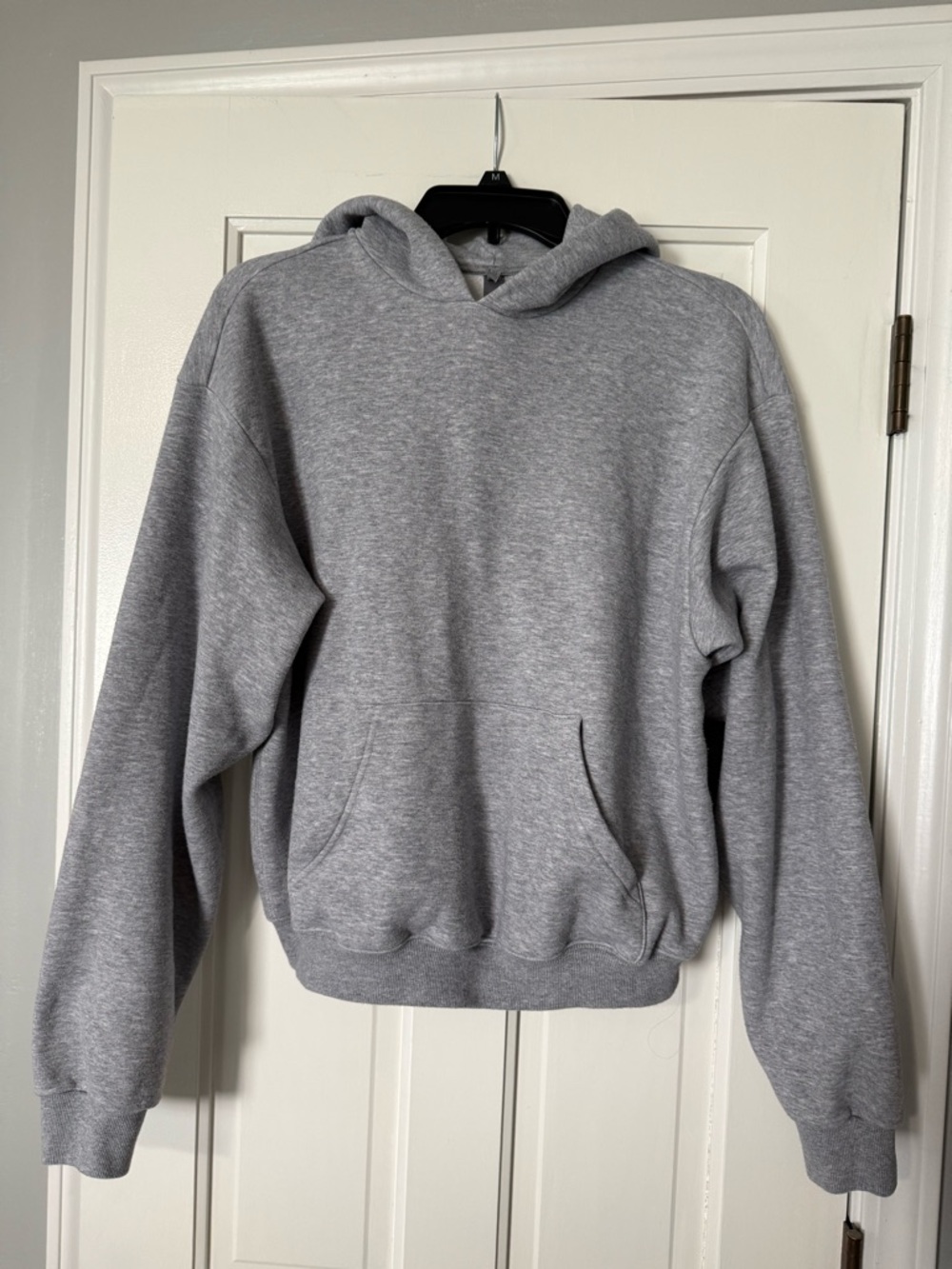 SKIMS Classic Gray Hoodie Sweatshirt small - Casual Comfort